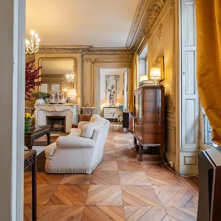 Veeve - Ornate Beauty Apartment Paris
